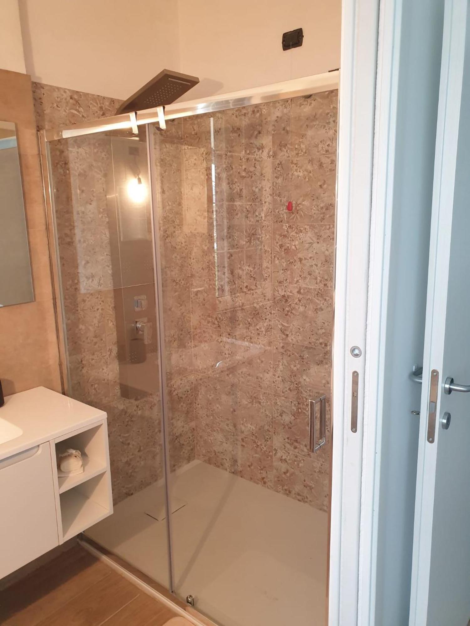 Casa Vacanze Alice E Arianna Кайро Монтеноте Екстериор снимка